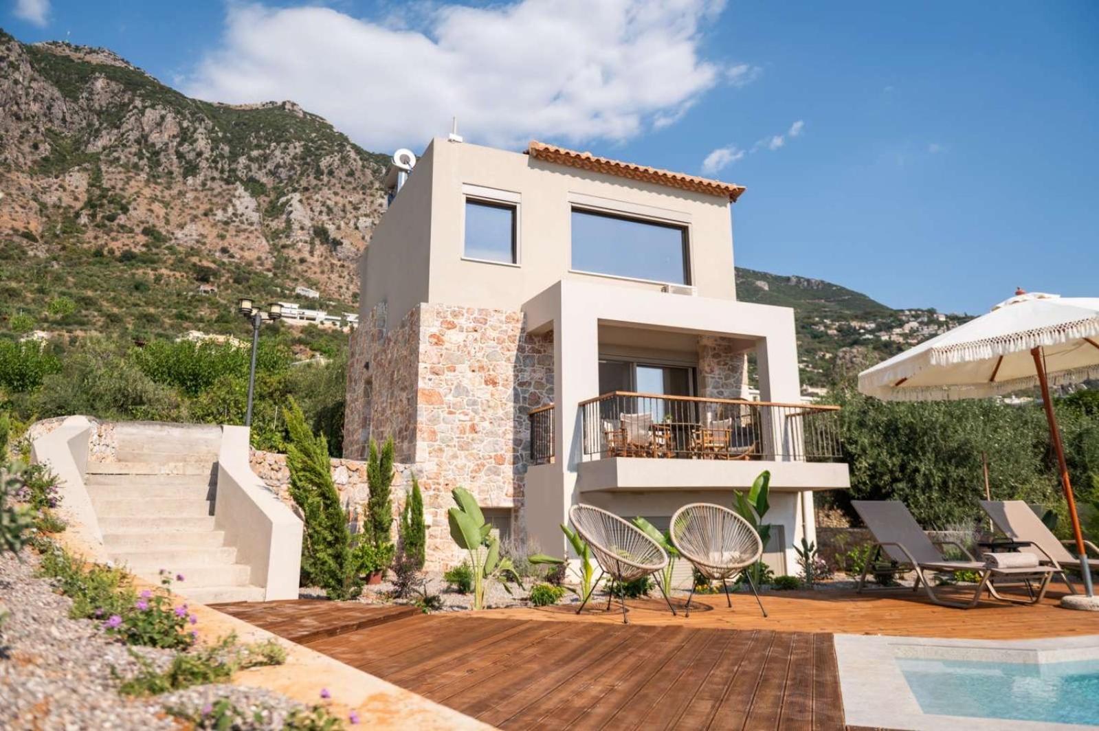 Petradi Suites Kalamata Exterior photo